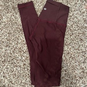 Lululemon Leggings 28” in color maroon